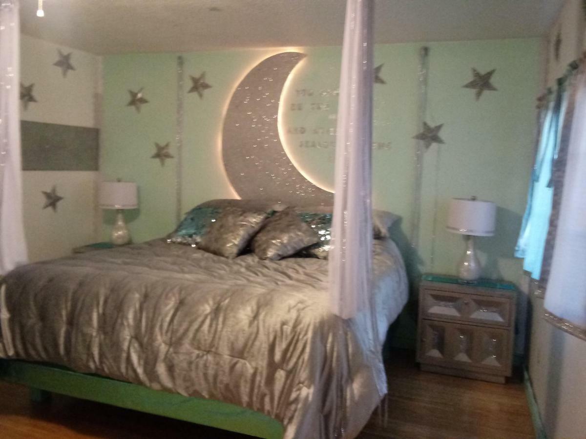 Crescent Moon Motel Extérieur photo